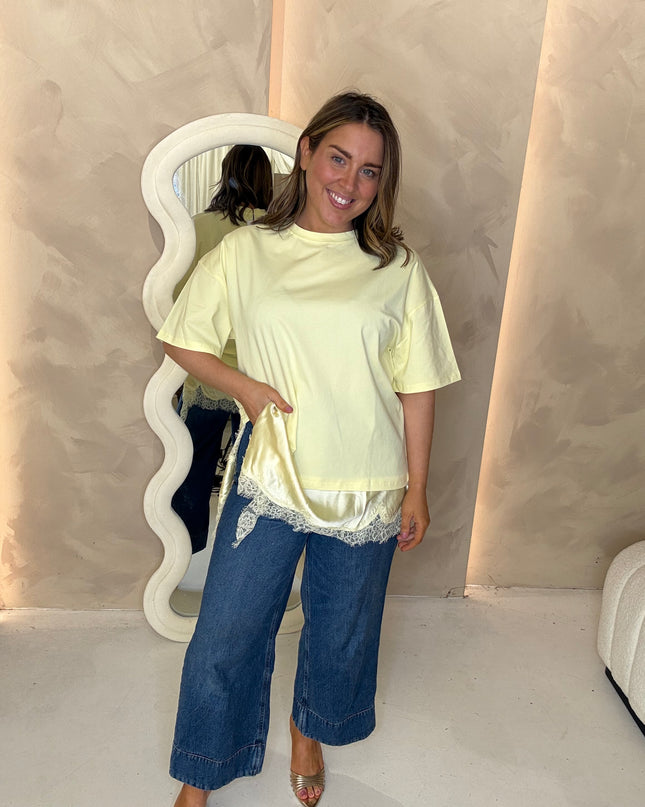 Satin and Lace Asymmetric T-Shirt - Yellow