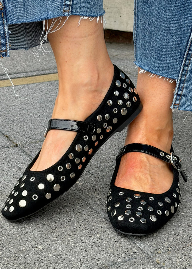 Suede Stud Pump - Black