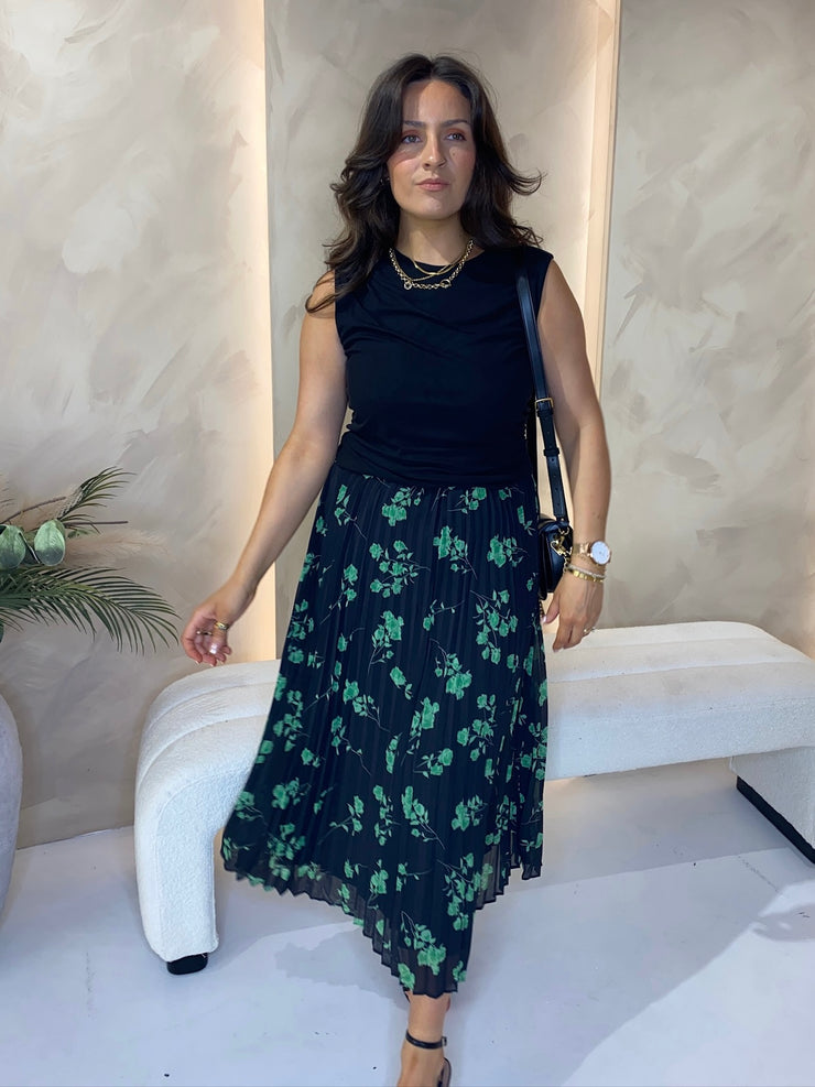 Green skirt in french clearance