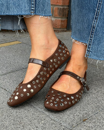 Suede Stud Pump - Brown