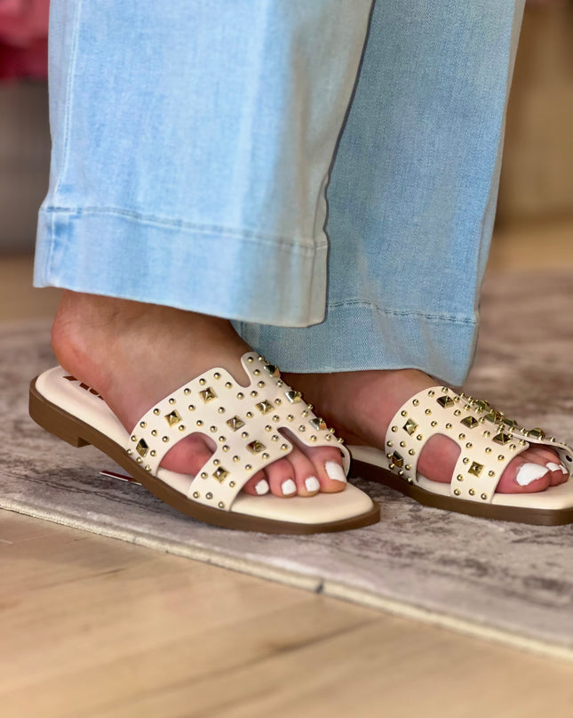 Flat Stud Sandal - Cream