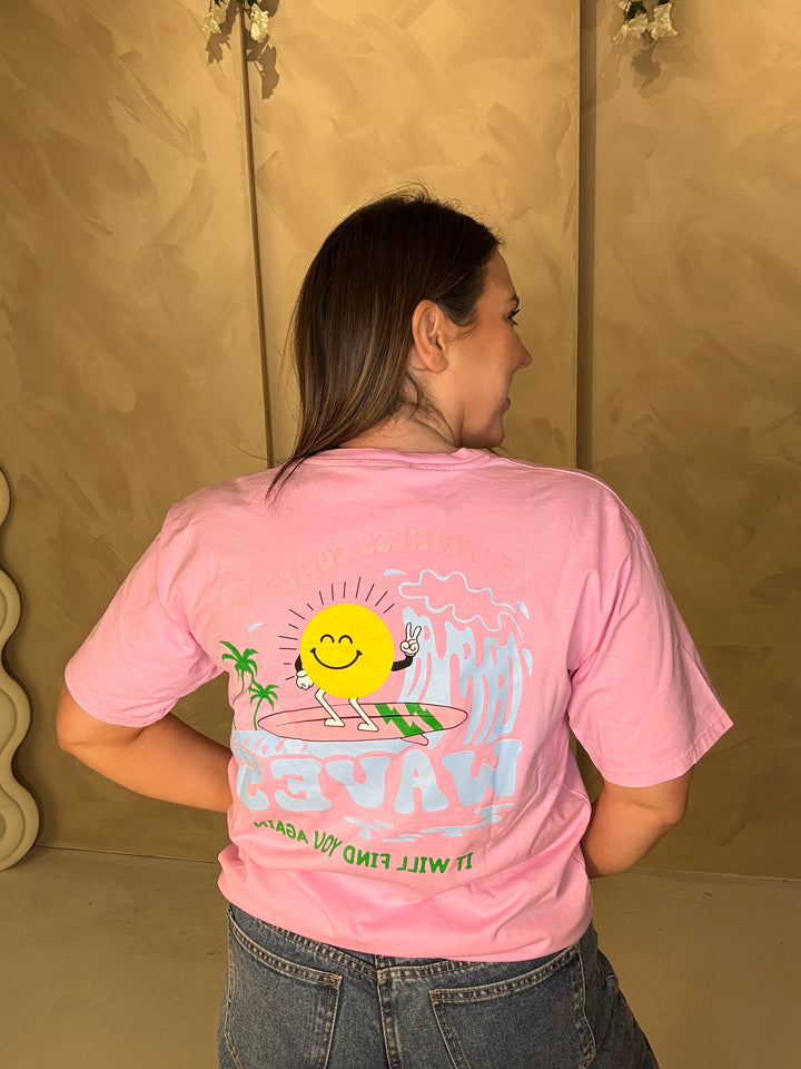 Wave Graphic T-Shirt - Pink