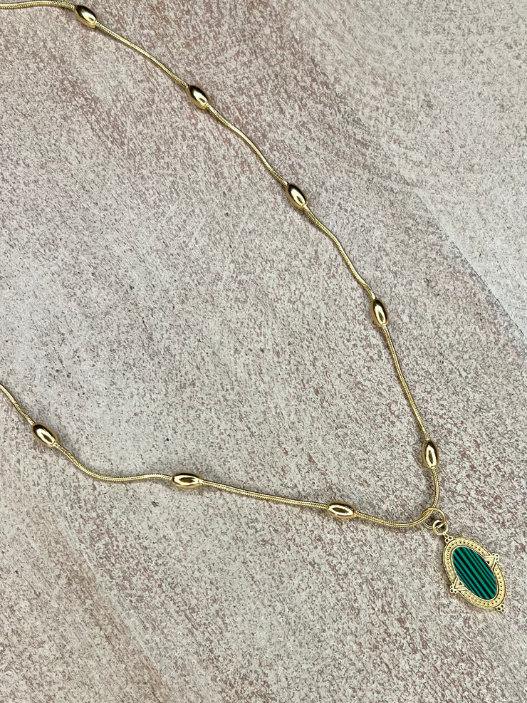 Vintage  Enamel Pendant Necklace - Gold/Green