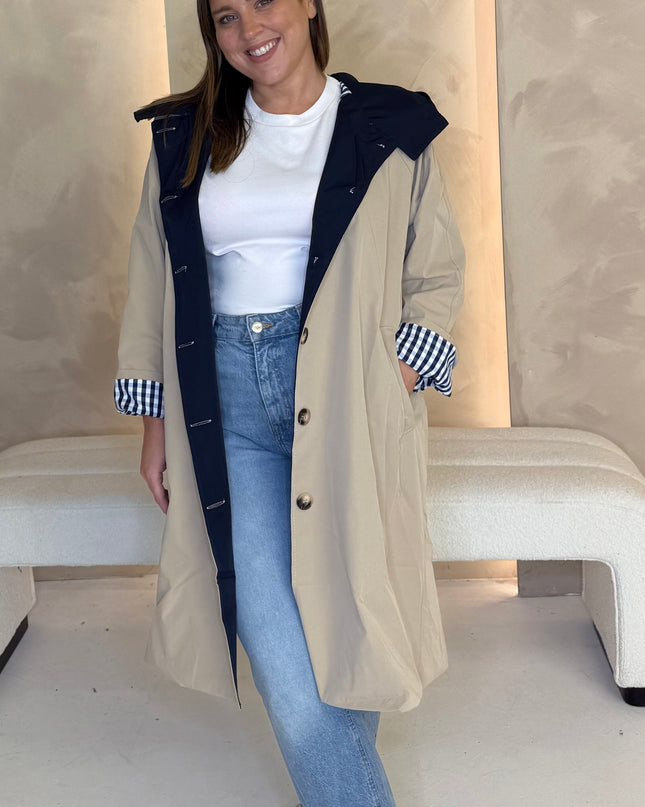 Contrast Hood Trench - Beige/Navy