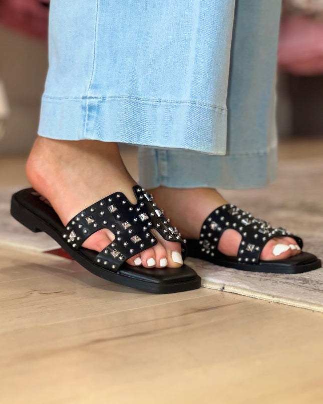 Flat Stud Sandal - Black