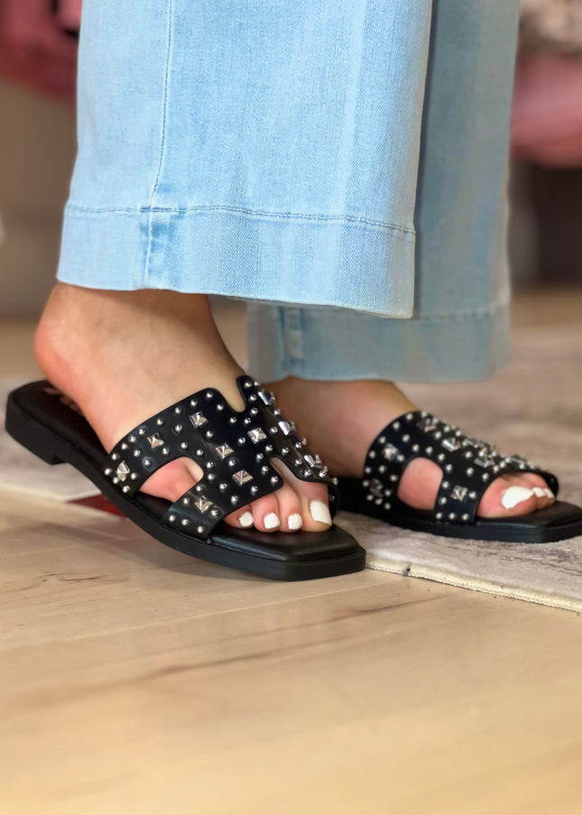 Flat Stud Sandal - Black