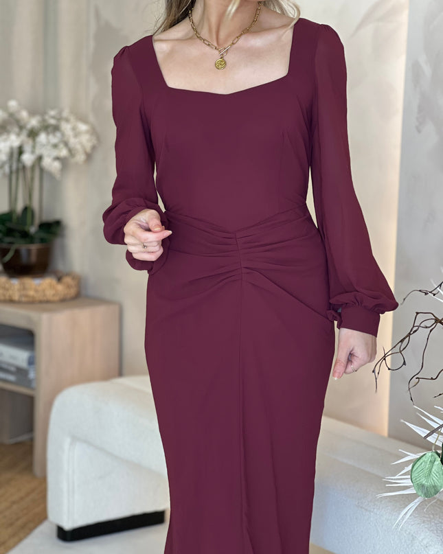 Mina Sweetheart Neckline Ruched Detail Midi Dress - Berry