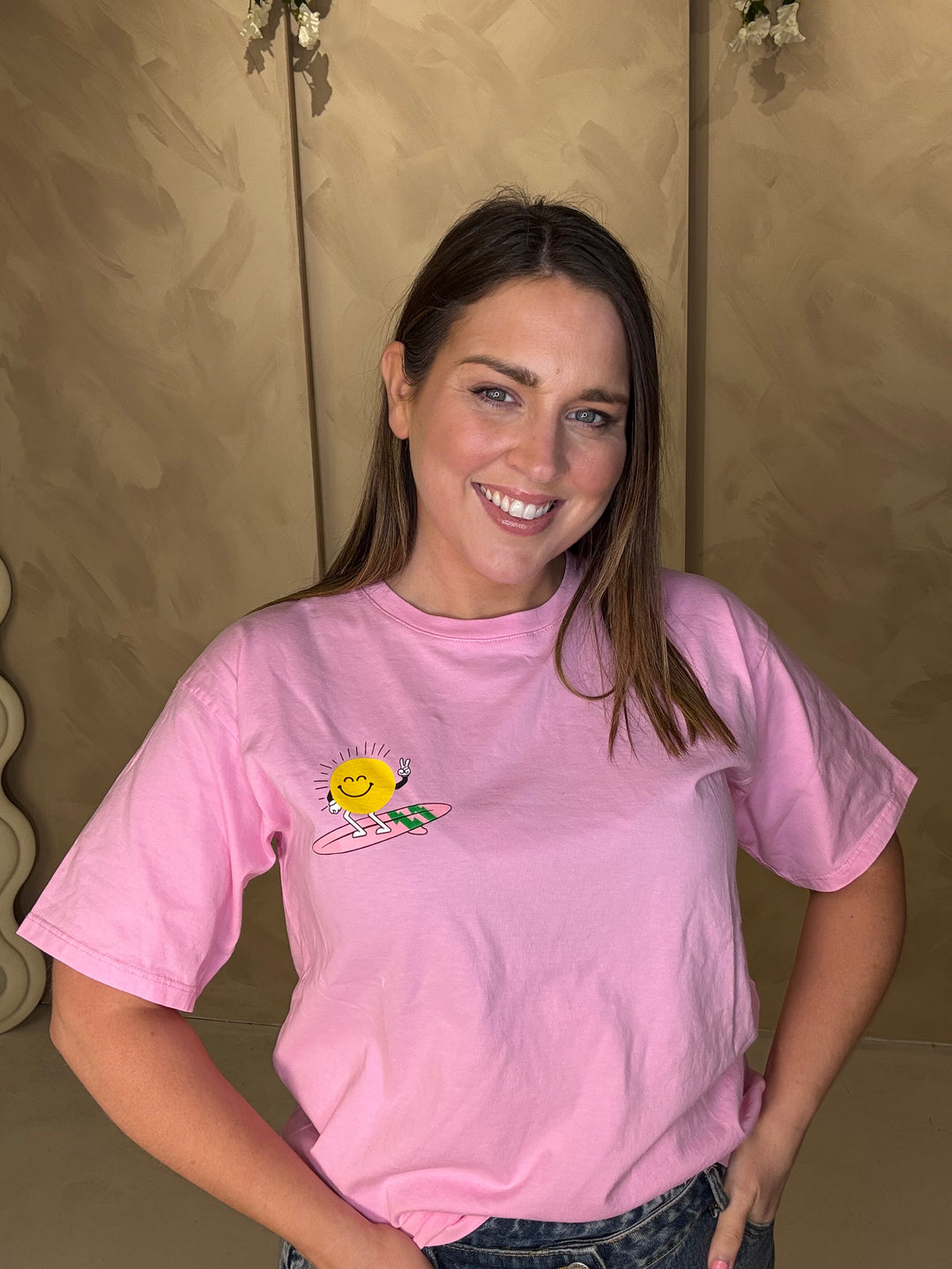 Wave Graphic T-Shirt - Pink