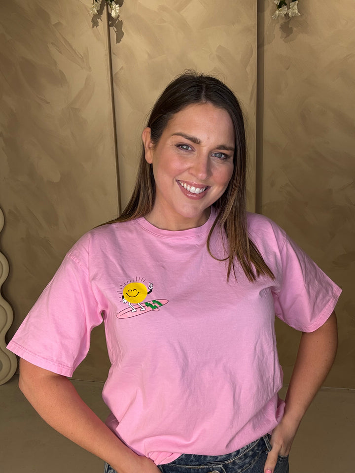 Wave Graphic T-Shirt - Pink