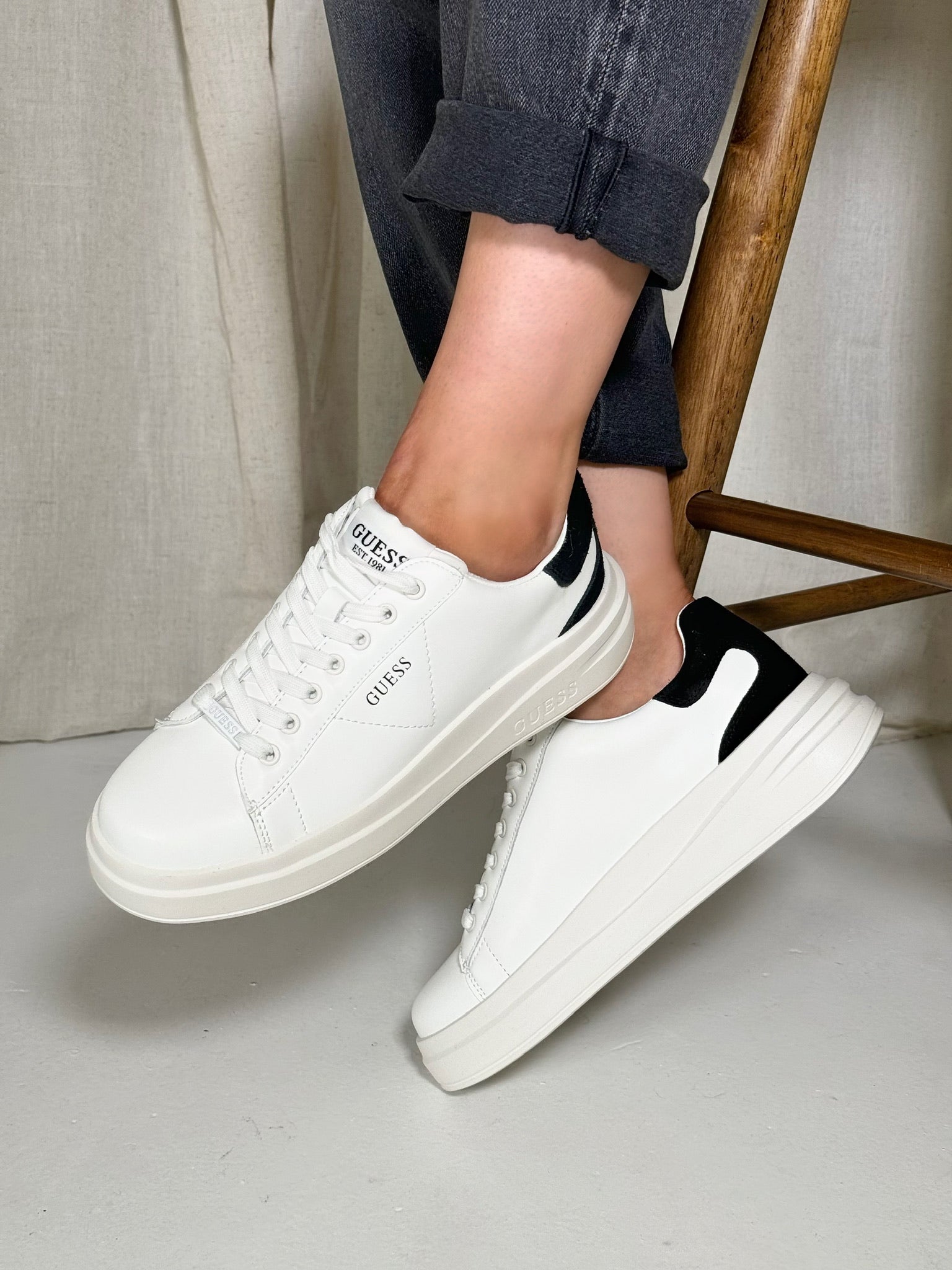 Guess sneakers white hotsell