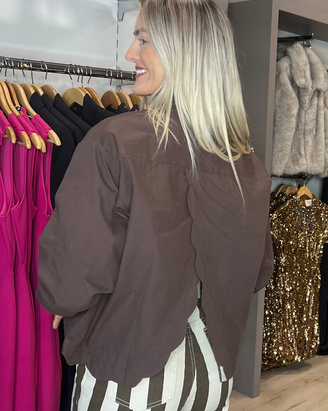 Scallop Back Shirt - Brown