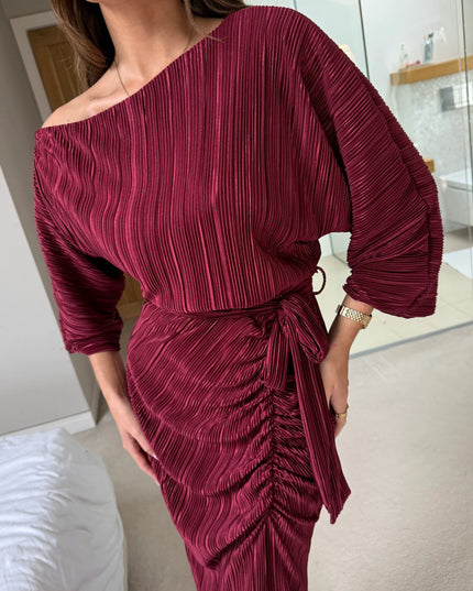 Vendy Off The Shoulder Ruched Detail Midi Dress - Berry