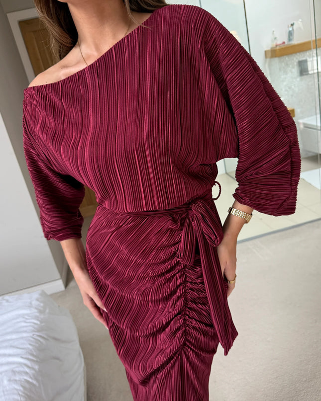 Vendy Off The Shoulder Ruched Detail Midi Dress - Berry