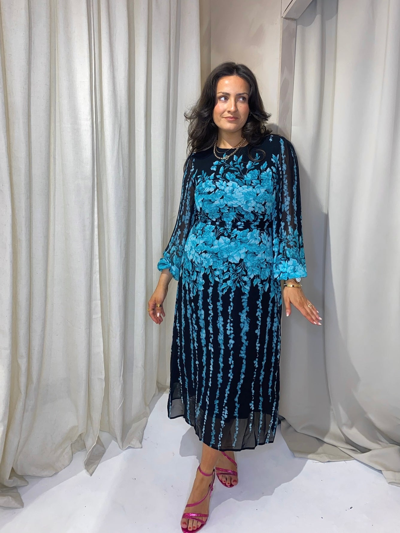 Harlow Floral Belted Long Sleeve Midi Dress- Blue Spoilt Belle Boutique Harlow Floral Belted Long Sleeve Midi Dress- Blue Spoilt Belle Boutique