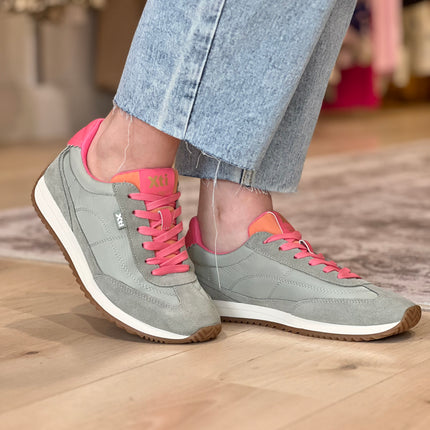 Collection image for: Sneakers & Sweats