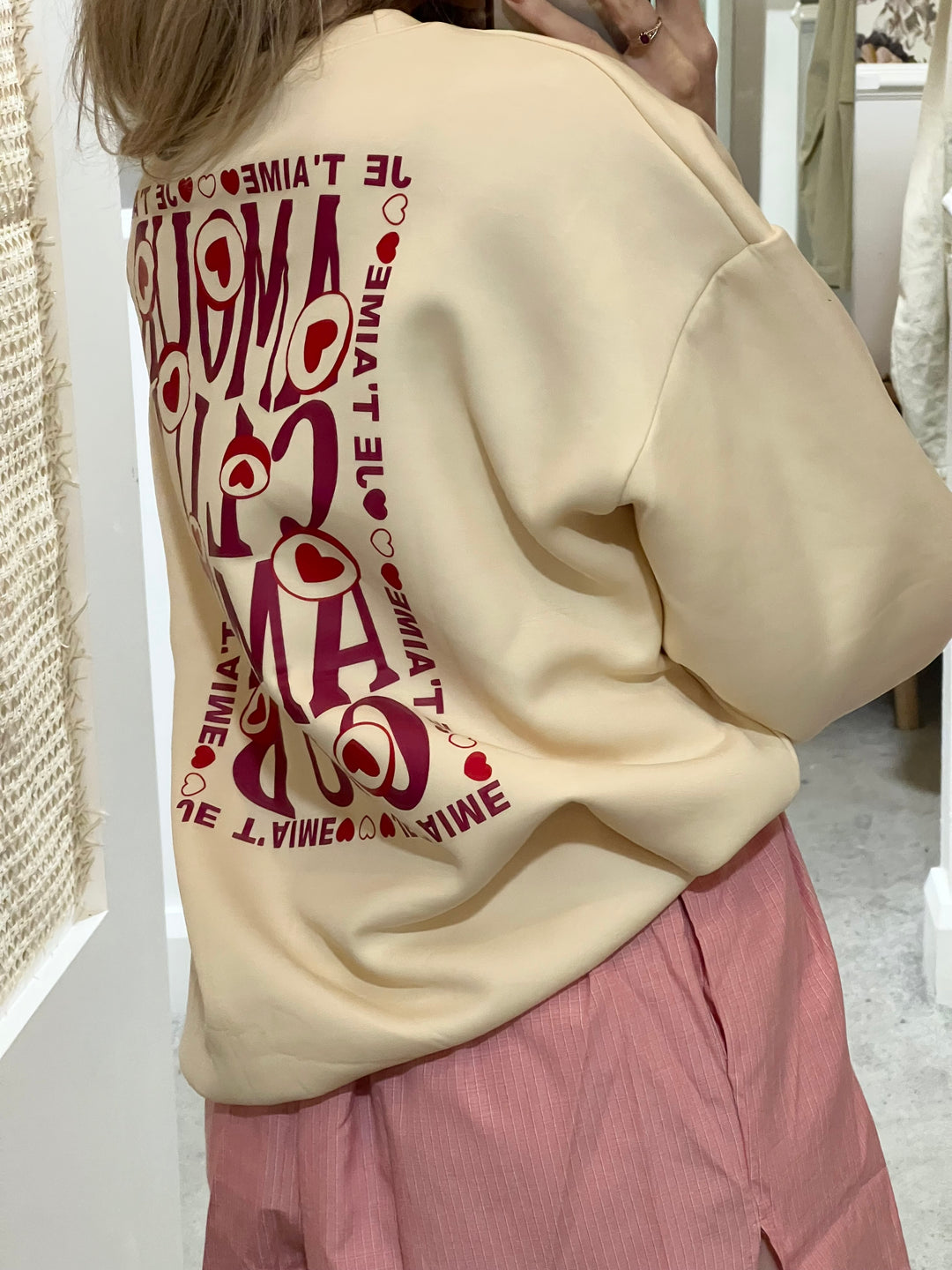 Amour Club Graphic Sweatshirt - Cream