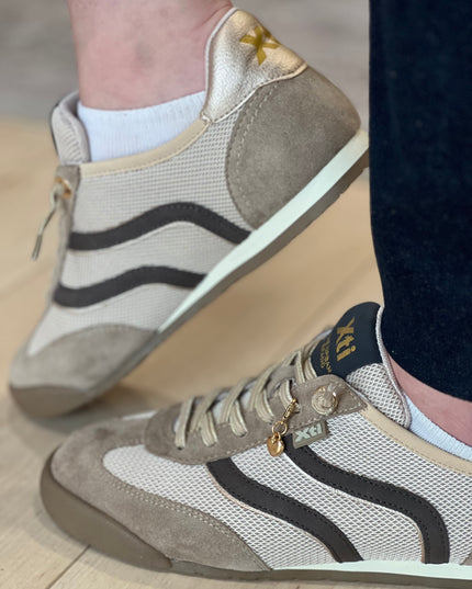Mesh Metallic Sneaker - Beige/Black