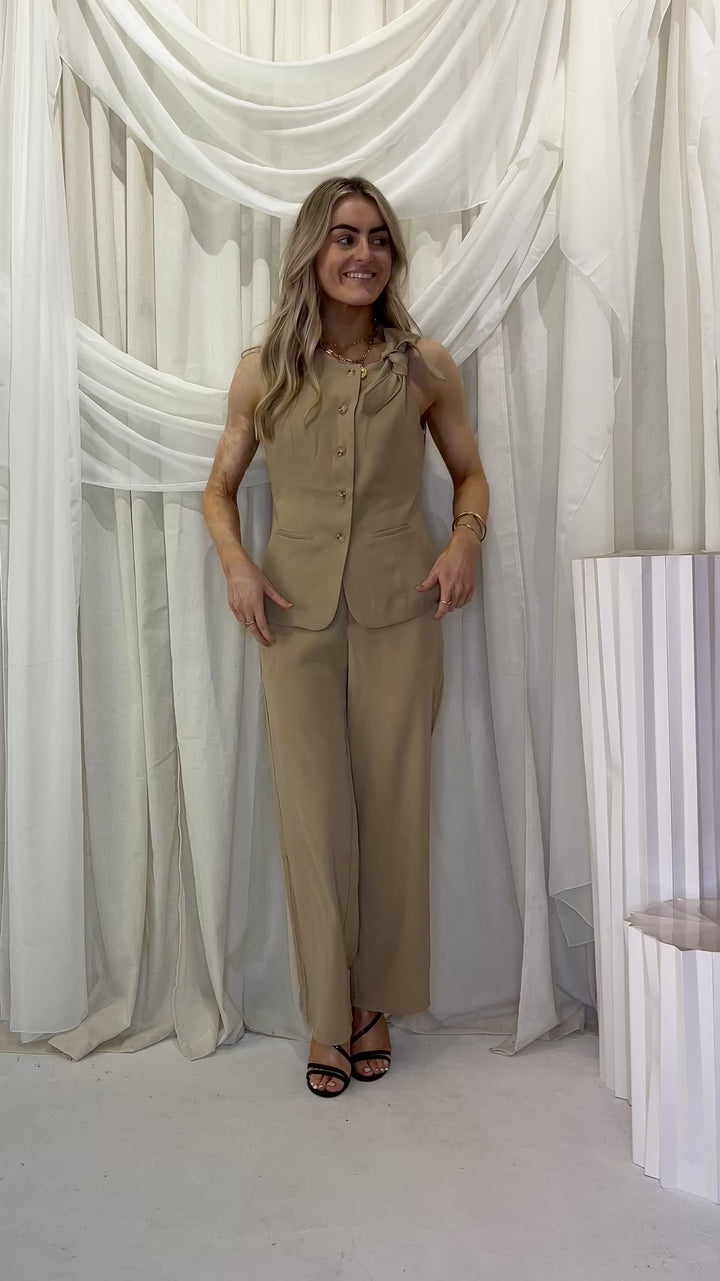 Tailored Round Neck Waistcoat - Beige