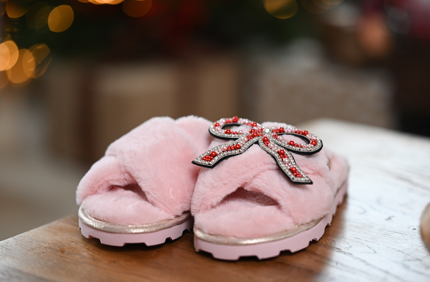 Chic Slippers with Deluxe Bow Brooch - Pink